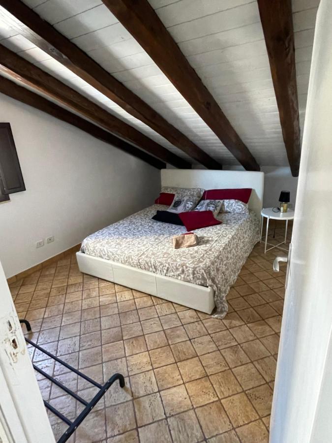 La Mansarda Dei Mori Apartman Catania Kültér fotó